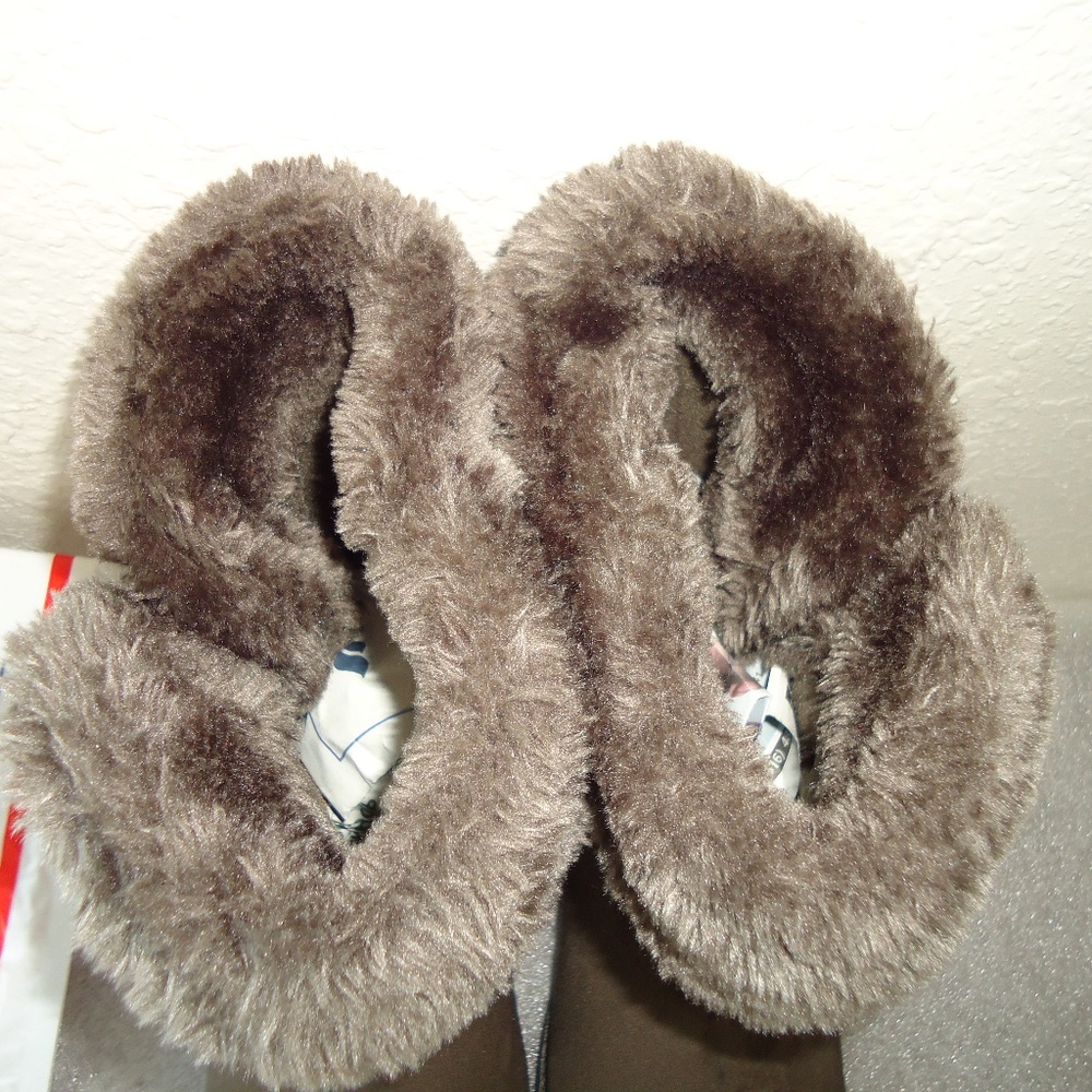 Airwalk Women's Brown Suede Faux Fur Lined Toggle Button Boots Winter Shoes 11 - Picture 8 of 13